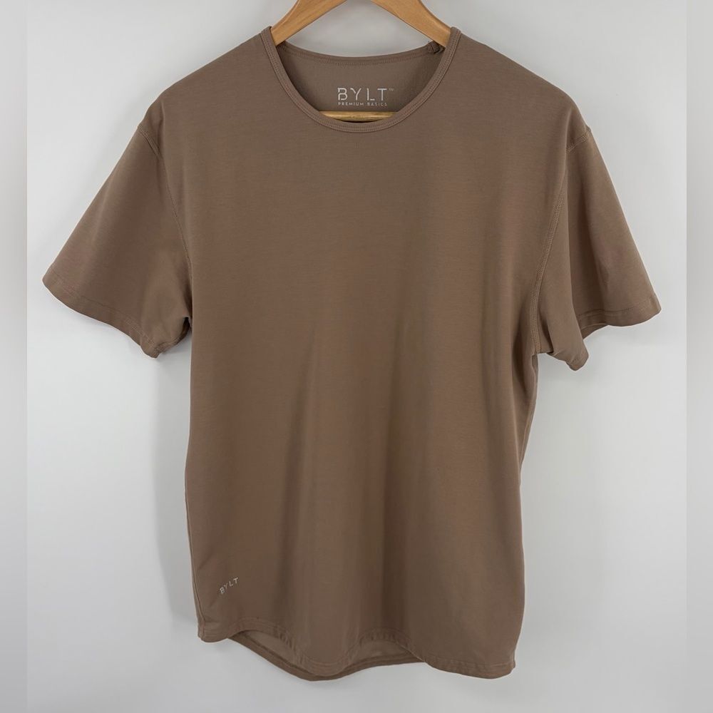 BYLT men’s drop cut short sleeve lux tan tee shirt performance travel size M